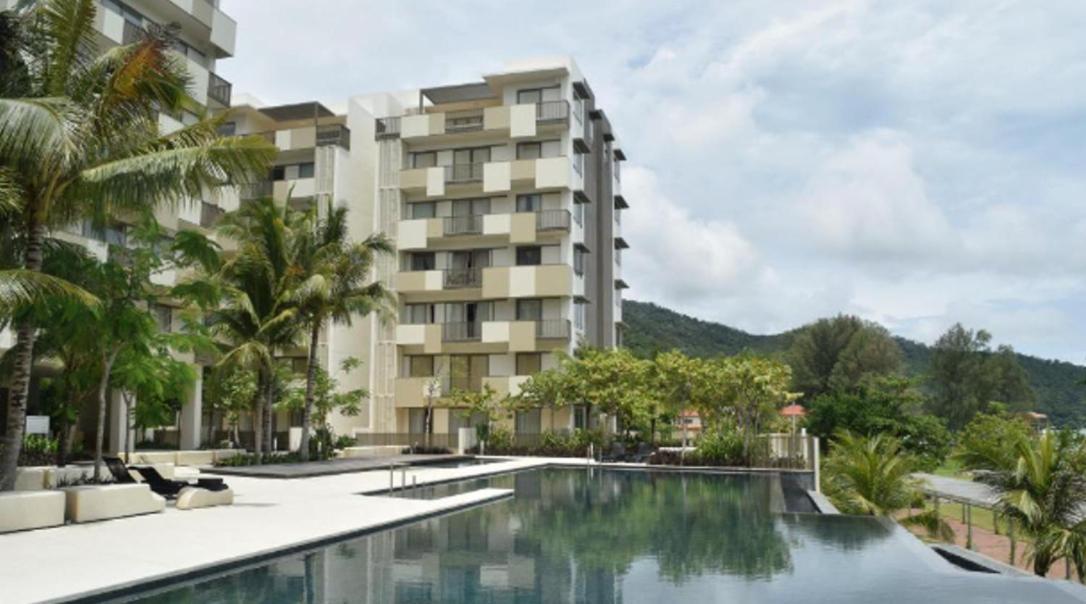 Apartamento By The Sea Batu Ferringhi Exterior foto