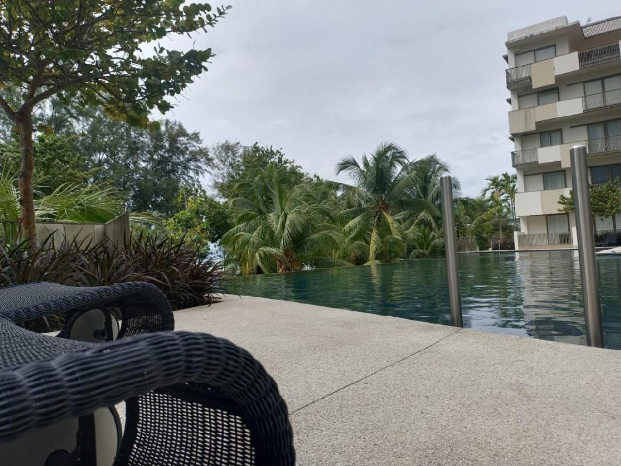 Apartamento By The Sea Batu Ferringhi Exterior foto