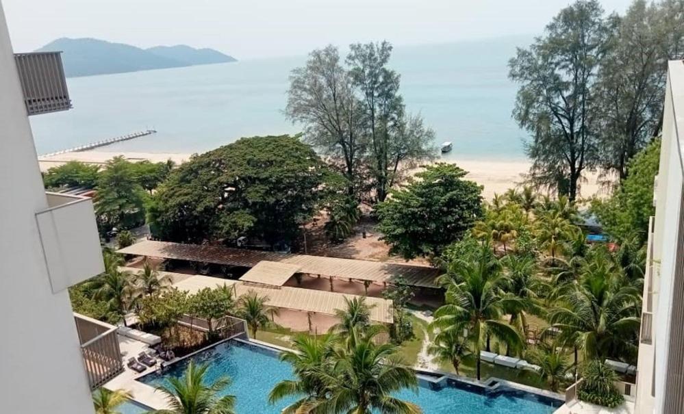 Apartamento By The Sea Batu Ferringhi Exterior foto