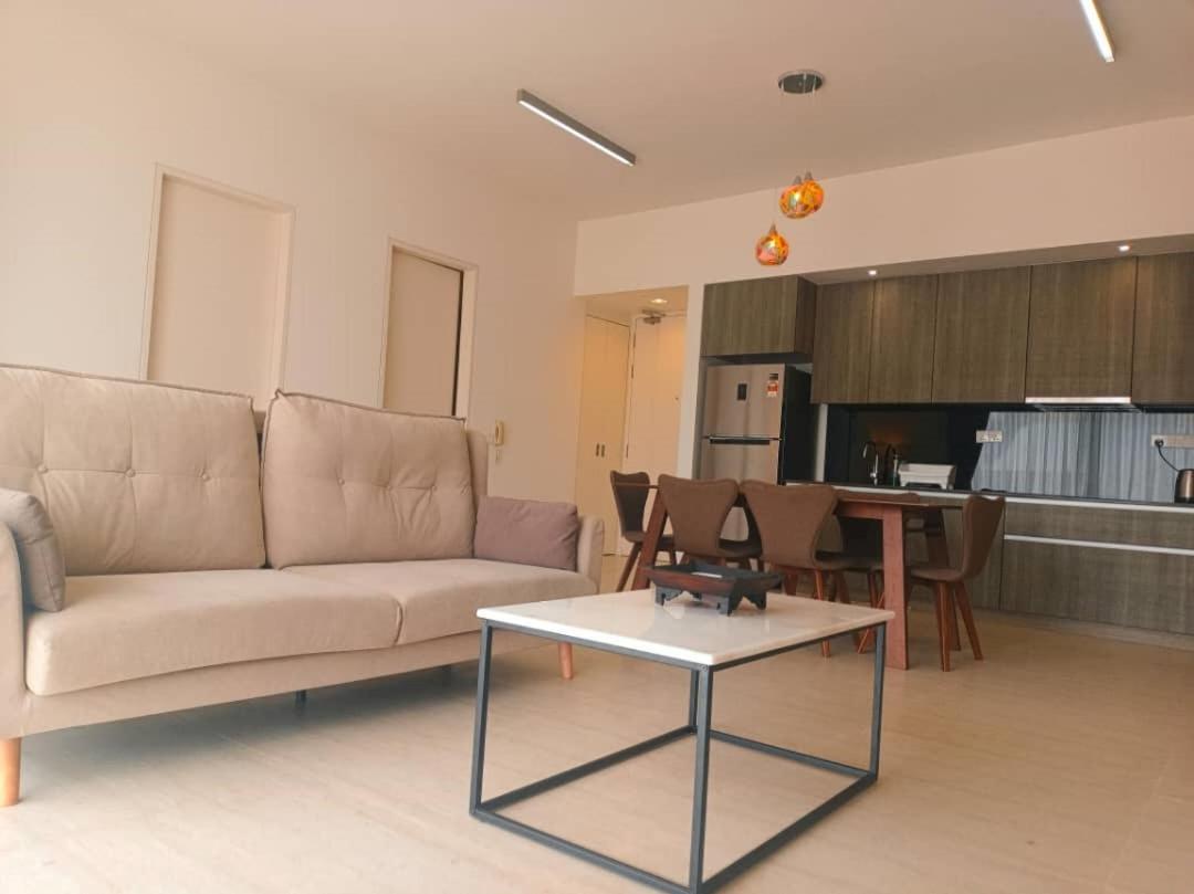 Apartamento By The Sea Batu Ferringhi Exterior foto